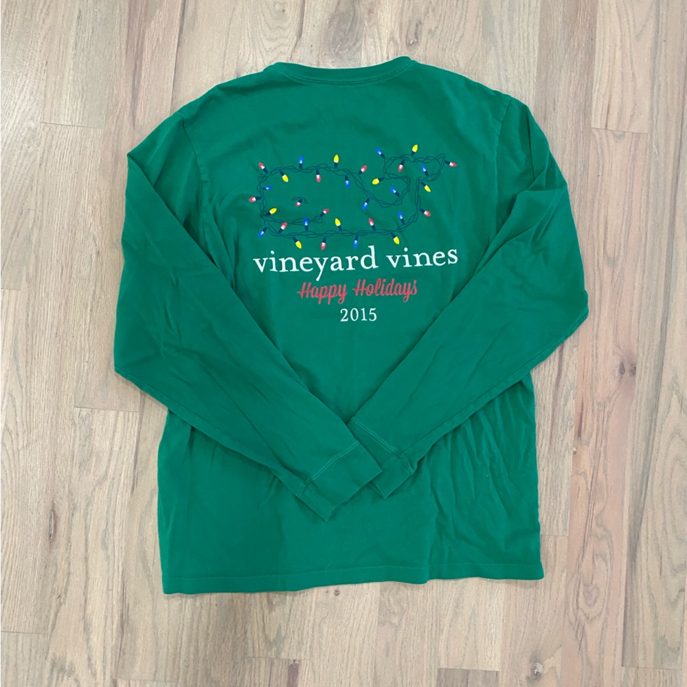 Vineyard Vines Men’s Christmas Lights Happy Holidays Tshirt